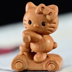 Hello Kitty Wood Figurine Mini On Scooter